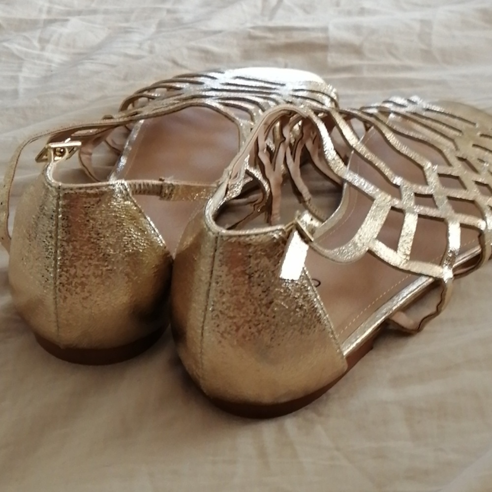 Sandals - Picture 2 of 2